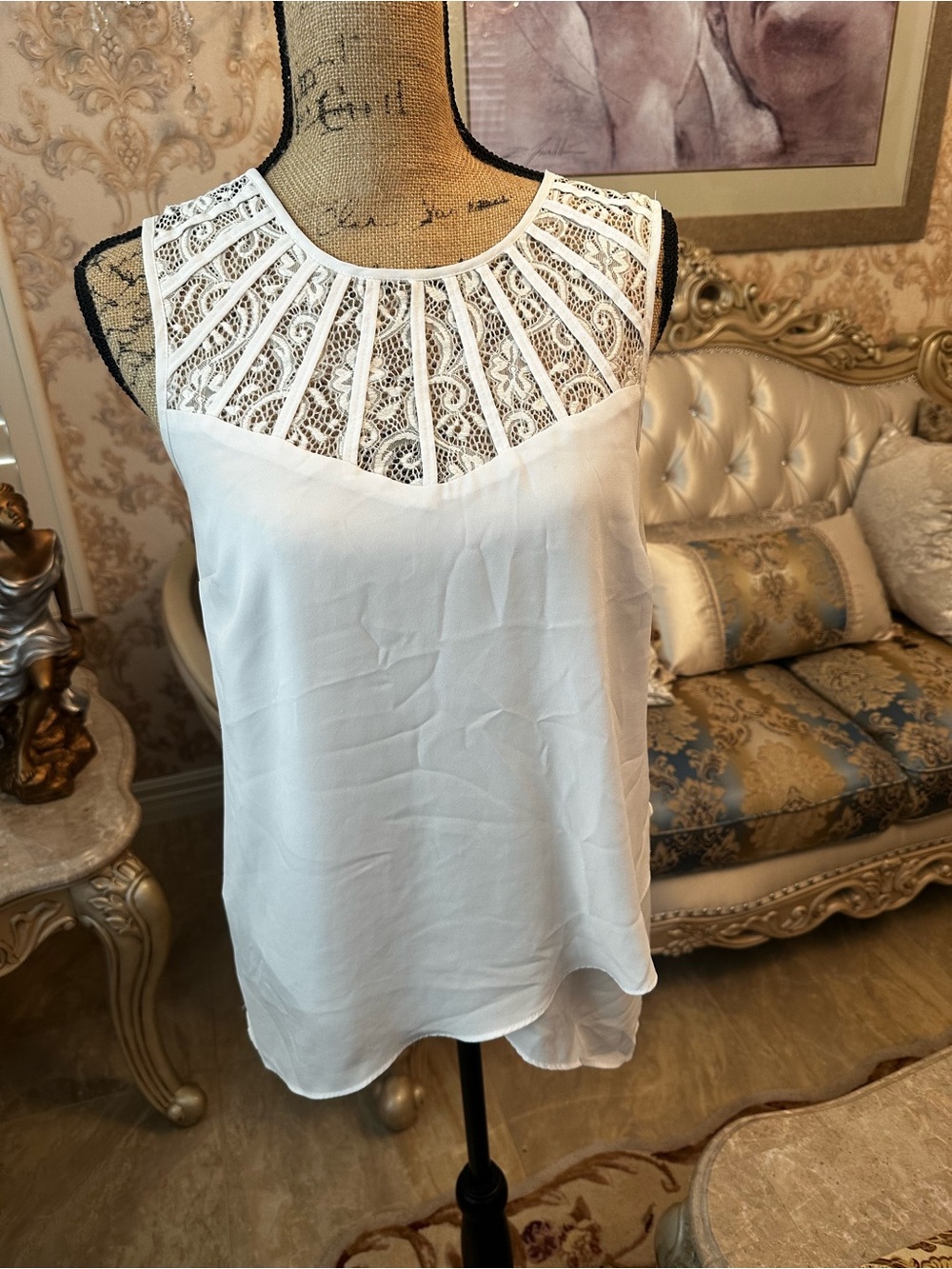 Thalia Sodi White Lace Yoke Sleeveless Camisole